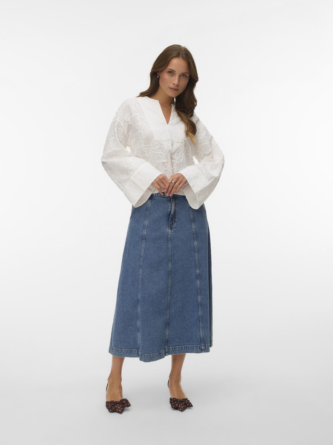 model_shot-front